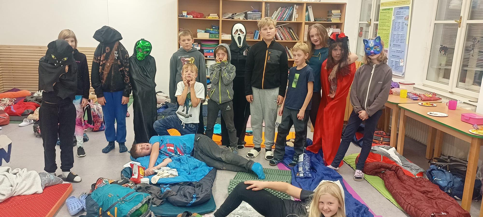Halloween a přespání ve školní družině